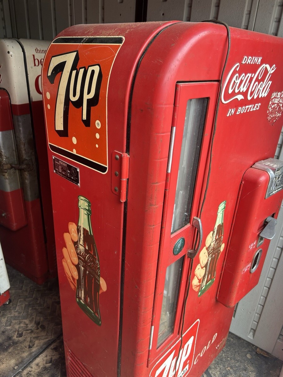 COCA COLA VENDO 81 MACHINE, GREAT ORIGINAL CONDITION, RUNS COCA COLA VENDO 81 MACHINE, GREAT ORIGINAL CONDITION, RUNS