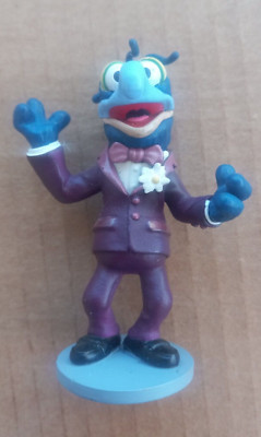Gonzo Muppets Most Wanted Movie Figurine 3'' Cake Topper Pvc Figure Purple Tuxedo
