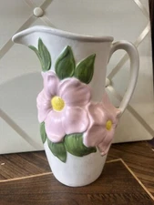 VTG HOLLAND MOLD POTTERY PITCHER / VASE WITH HANDLE - PINK /GREEN FLORAL- SIGNED
