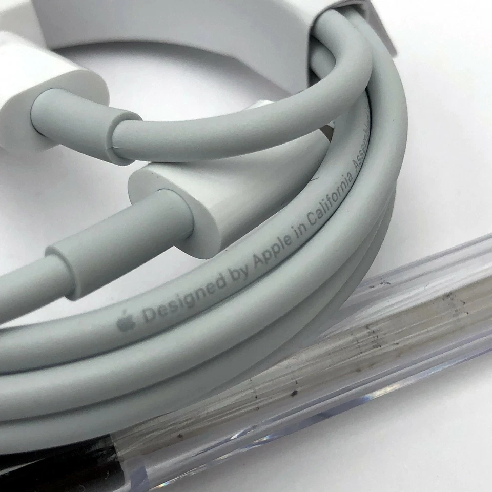 Genuine Apple USB-C to Lightning Fast Charge Cable iPhone 12 13 14 & Pro/Pro Max - Image 4 of 4