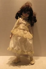 16" Brinn Doll Porcelain Musical Doll With White Dress Girl Toy