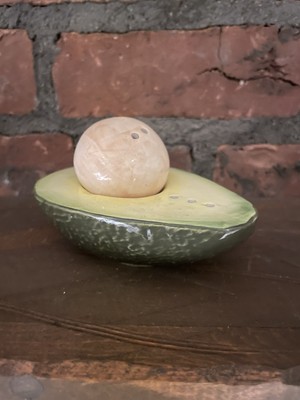 Avocado Novelty Tableware Home Kitchenware Super Cute Salt & Pepper Shakers Set