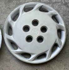 199799 Toyota Camry Hubcap 14 Inch 42621-aa030 Oem Part Scuffs Genuine Oem