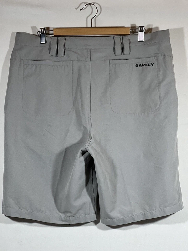 Pantalones Cortos de Golf Oakley Para Hombre 38 Calce Regular Gris Corto 13" Logo Bordado Foto 4 de 4