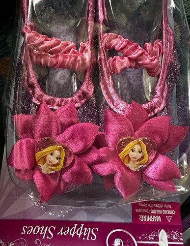 Disney Princess Rapunzel 2Pcs Child’s Slipper Shoes and Leg Warmers NWT - Picture 3 of 8