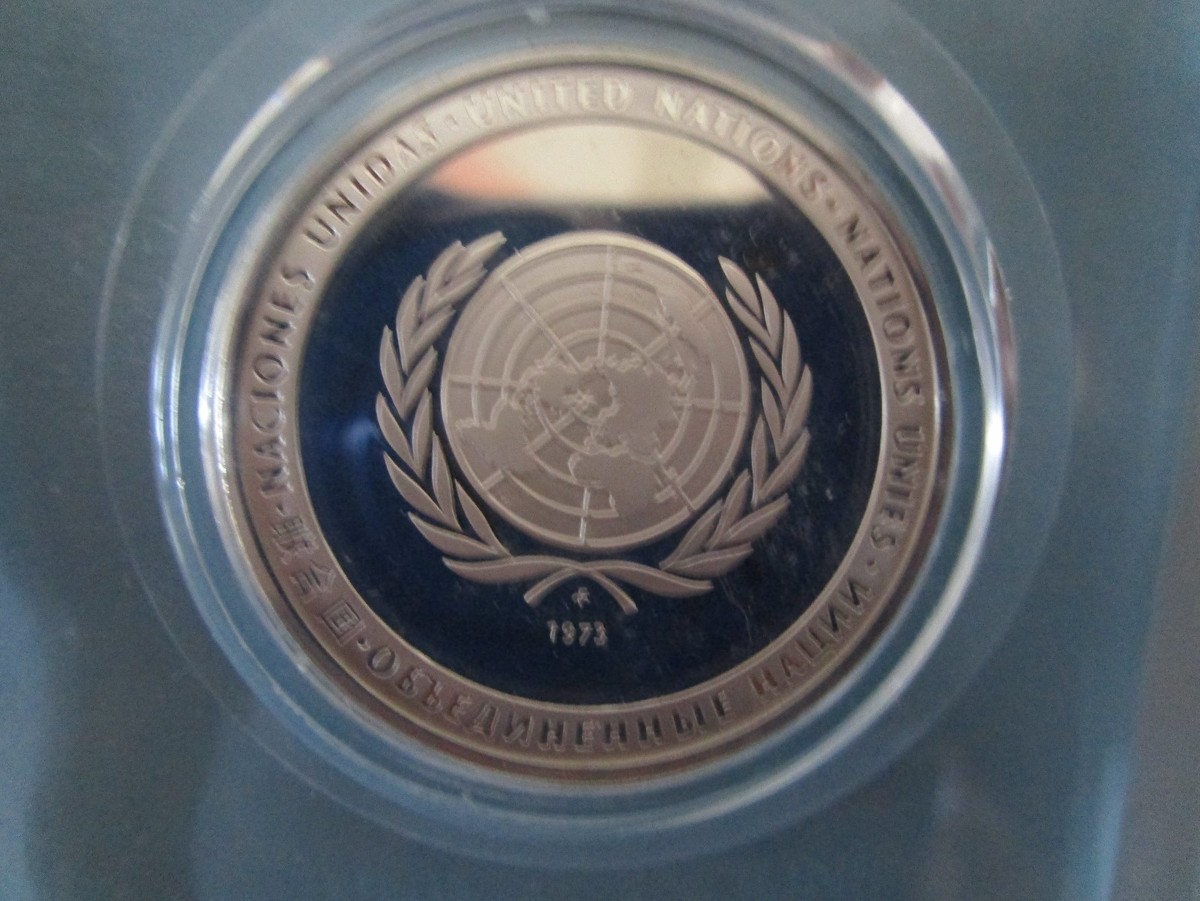 コレクション k1433 UNITED NATIONS PEACE MEDAL 1973 1973 U.N. Peace Medal Sterling Silver Proof (.925 fine) from
