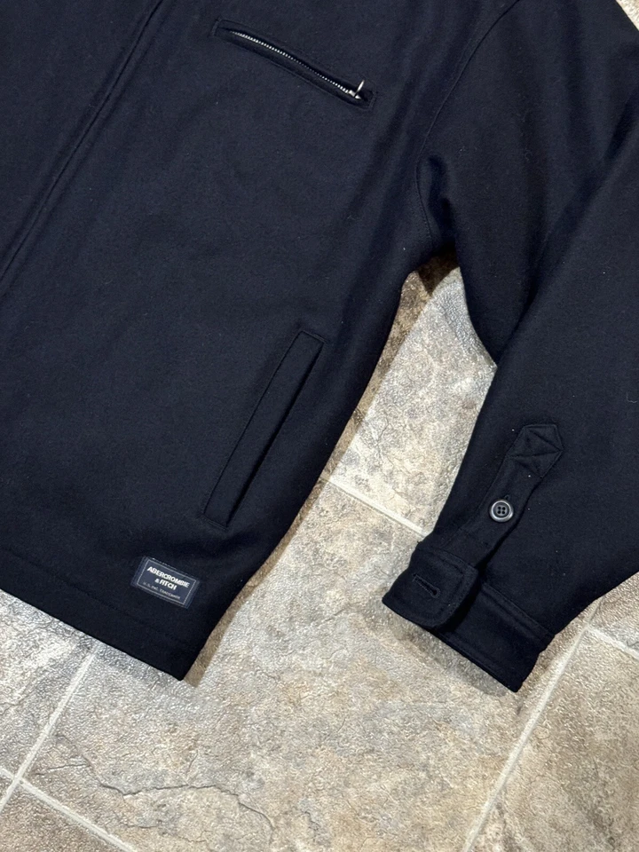 Vintage 90's Abercrombie & Fitch Wool Peacoat Mid length Navy Blue Men's Size M - Image 3 of 4