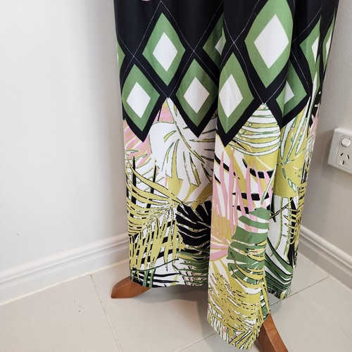 Goddess woman's long dress size Small in good used condition multicolored. - Picture 7 of 10