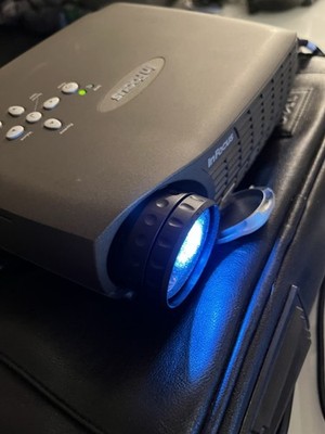 InFocus LP70+ Portable XGA DLP Projector w/ Cables And Nice Leather Case - Nice!