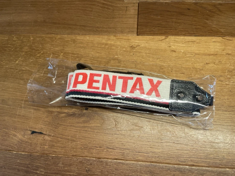 *Perto de ESTADO PERFEITO ++* Pentax Branco e Vermelho Câmera Alça de Ombro no Pescoço 4cm Do Japão - Imagem 2 de 4