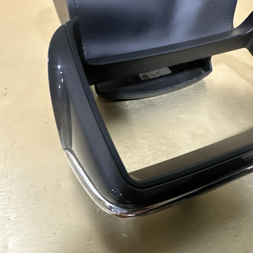 Chevrolet Volt 2013 cubierta de columna de dirección OEM Foto 2 de 4