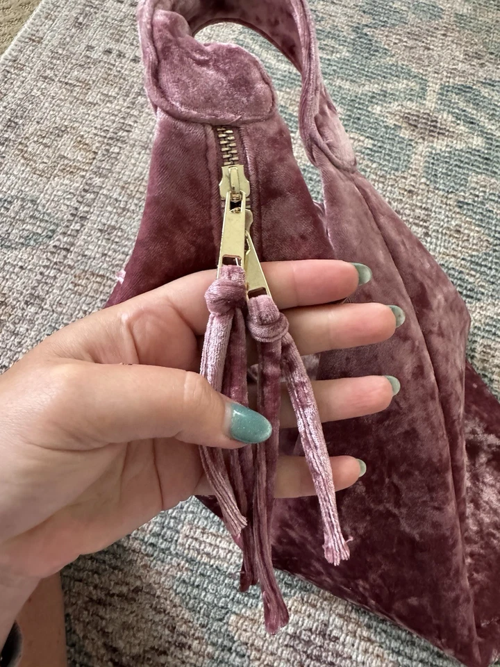 Tabitha Webb Pink Crushed Velvet Slouch Hobo Shoulder Bag Tote Large - Image 4 of 4