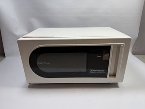 Goldstar Little Cookee ER-3010 Microwave Oven Vintage 90s Compact Dial