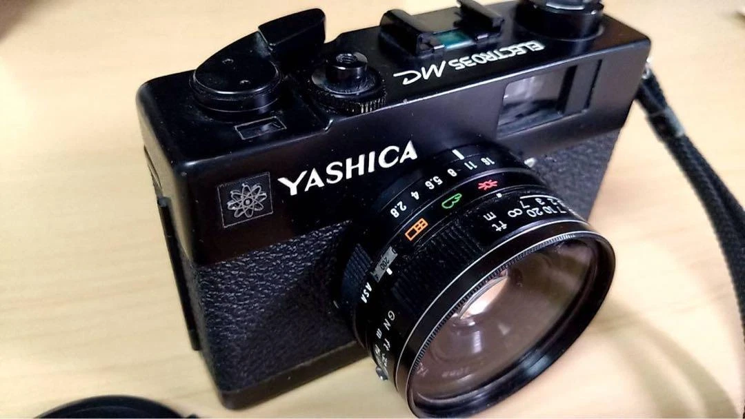 YASHICA ELECTRO35MC/YASHINON DX 40mm photo hobby collection