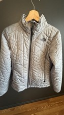 The North Face Women s Gray Quilted Full Zip Short Jacket w/ Pockets Size S/P
