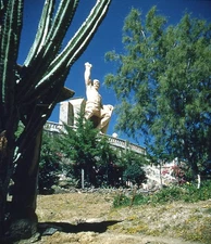 Vintage Stereo Realist Photo 3D Slide MEXICO Pilipa Statue Guanajuato 1954