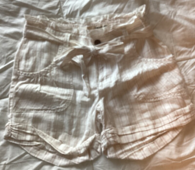 NWOT -  DKNY JEANS brand Women s Linen Blend Shorts Ruffled Size 12