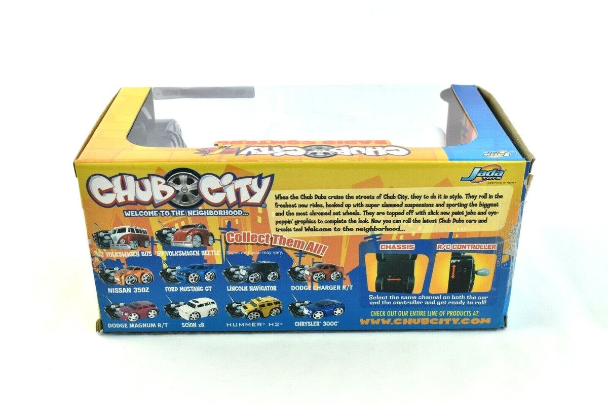 Chub City Volkswagen Bus ラジオコントロール　動作未確認 Chub City Radio Controlled 1962 VW Bus Red & White