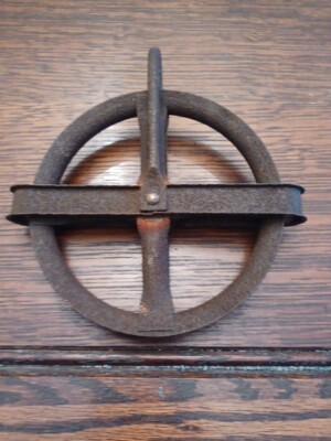 Antique Metal PULLY  5'' old bully