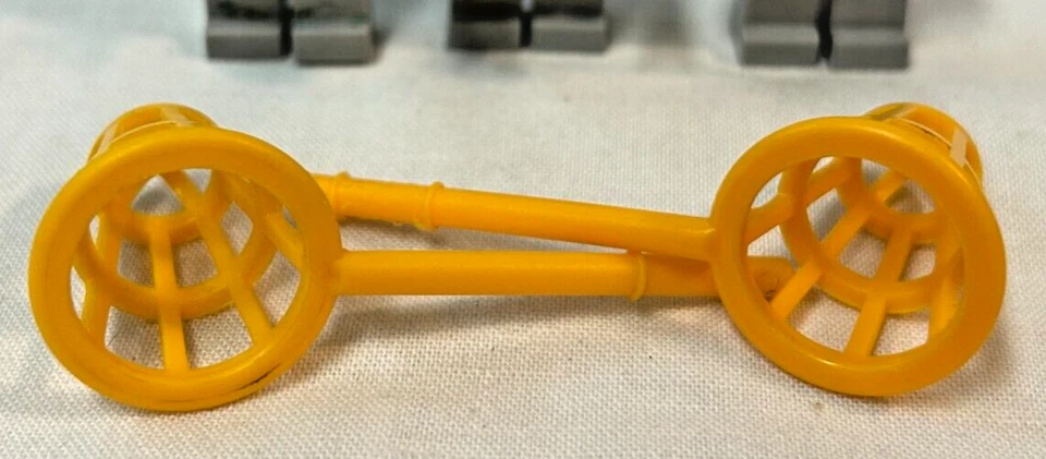 Lego 3831 Minifigures-Spongebob Squarepants, Patrick, Sandy Cheeks, jelly fish - Image 4 of 4