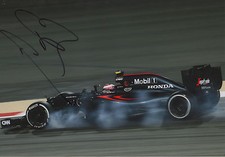 Jenson Button "McLaren 2016" Autogramm signed 20x30 cm Bild
