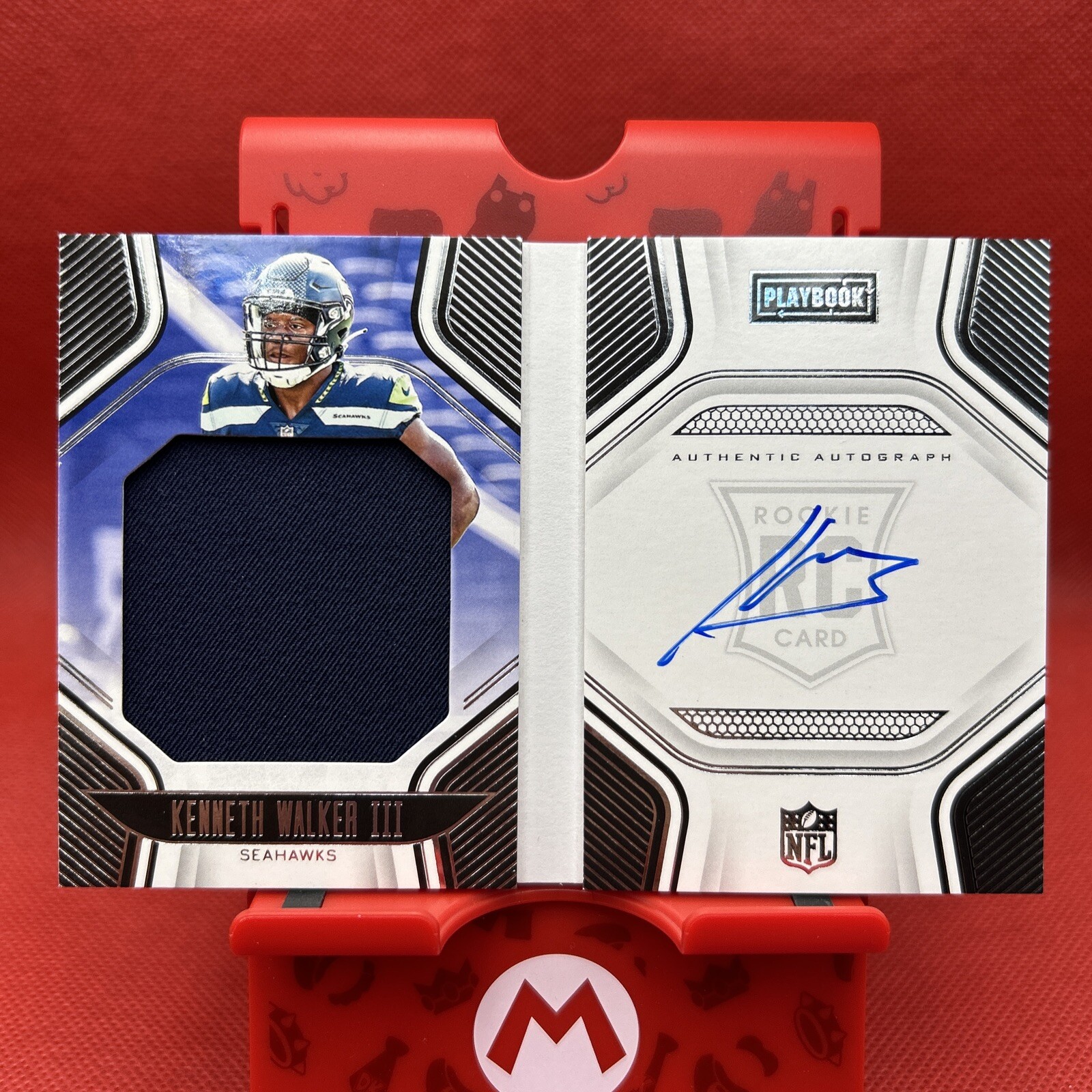 Kenneth Walker III 2022 Playbook Rookie Jersey Autograph Booklet # /299 RPA RC