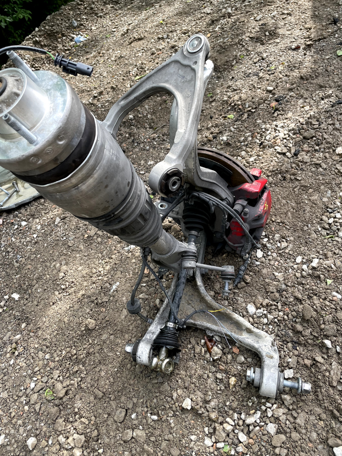 17+ Maserati Levante Knee Axle Spindle Shock EDC Arms Axle Front Left Driver