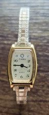 Reloj de pulsera analógico Timex K Cell vintage para dama banda elástica tono dorado