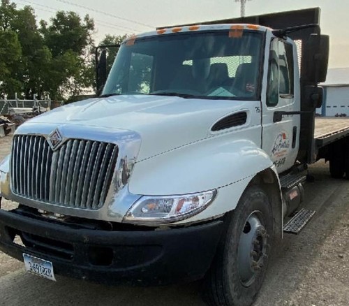 Replaces 2005 INTERNATIONAL 4300 CAB ,  MT