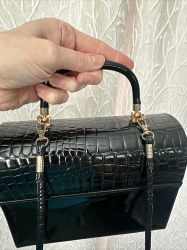 La Regale Vintage Shiny Boxy Purse Shoulder Bag Pretty - Picture 7 of 14