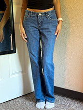 Wrangler Women  s Juniors Bootcut Jeans Blue Medium Wash Denim 5-Pocket 7/8