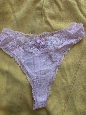 Hunkemöller Spitzen-String in Rosa  3XL