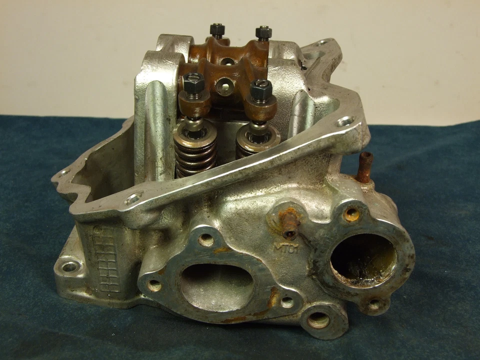 Cylinder Head Valve Assy 2006 Aprilia Scarabeo 250 - Image 4 of 4