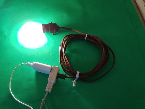BROWN ELECTRICAL WIRE WITH PLUG, LAMP SOCKET & SWITCH - 第 3/4 張圖片