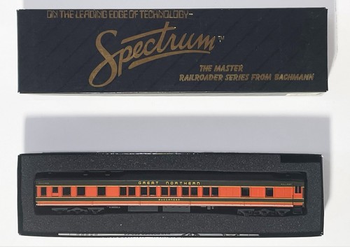Bachmann Spectrum - HO 89033 - Great Northern Coach #967 | Zustand: New