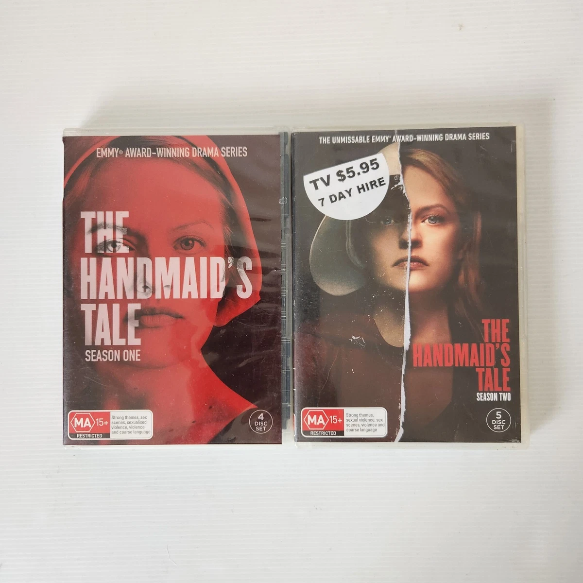 The handmaid's tale hotsell online season 1 free