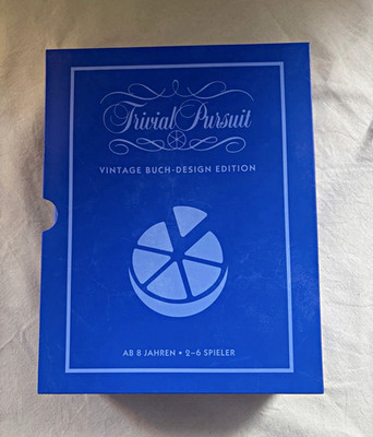 Hasbro Trivial Pursuit Vintage Buch-Design Edition Quizspiel 2 6