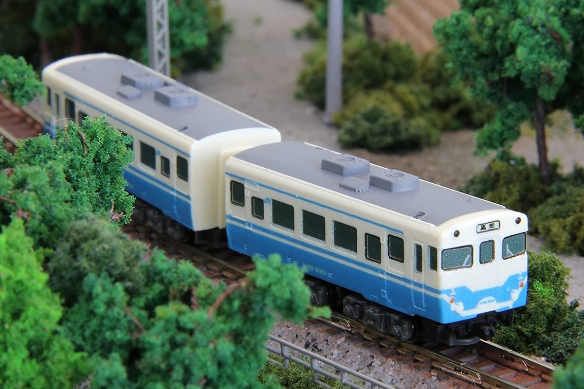 リョンリョン販売 Rokuhan ST010-3 Z Shorty Type KIHA 58 Shikoku Color (Z Scale