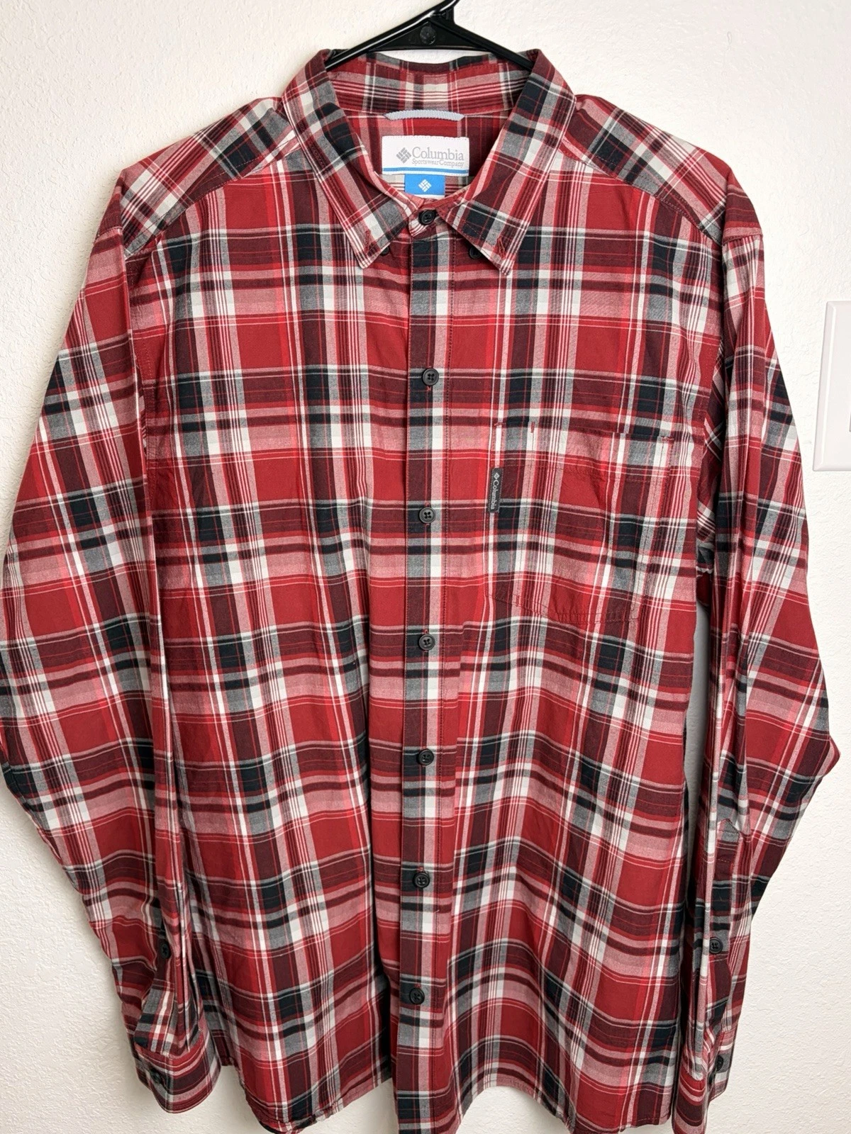 Columbia Sportswear Men’s Large Red Plaid Long Sleeve Button Front Shirt L
Opens in a new window or