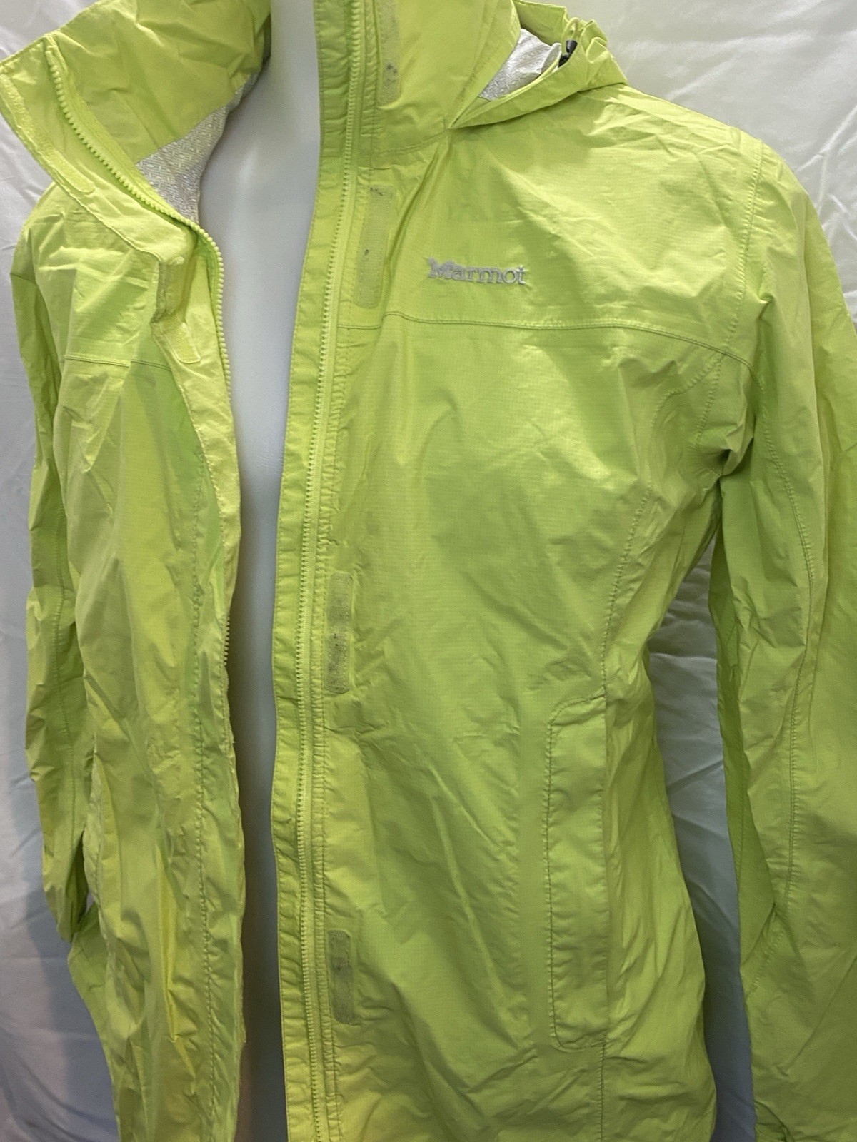 Marmot Men's Lightweight Rain Jacket Yellow Size L Has Marks