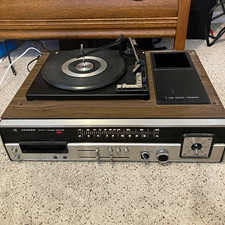Lloyd's AM/FM 4-Channel Receiver w/ Stackable Turntable 8-Track Player - WORKS