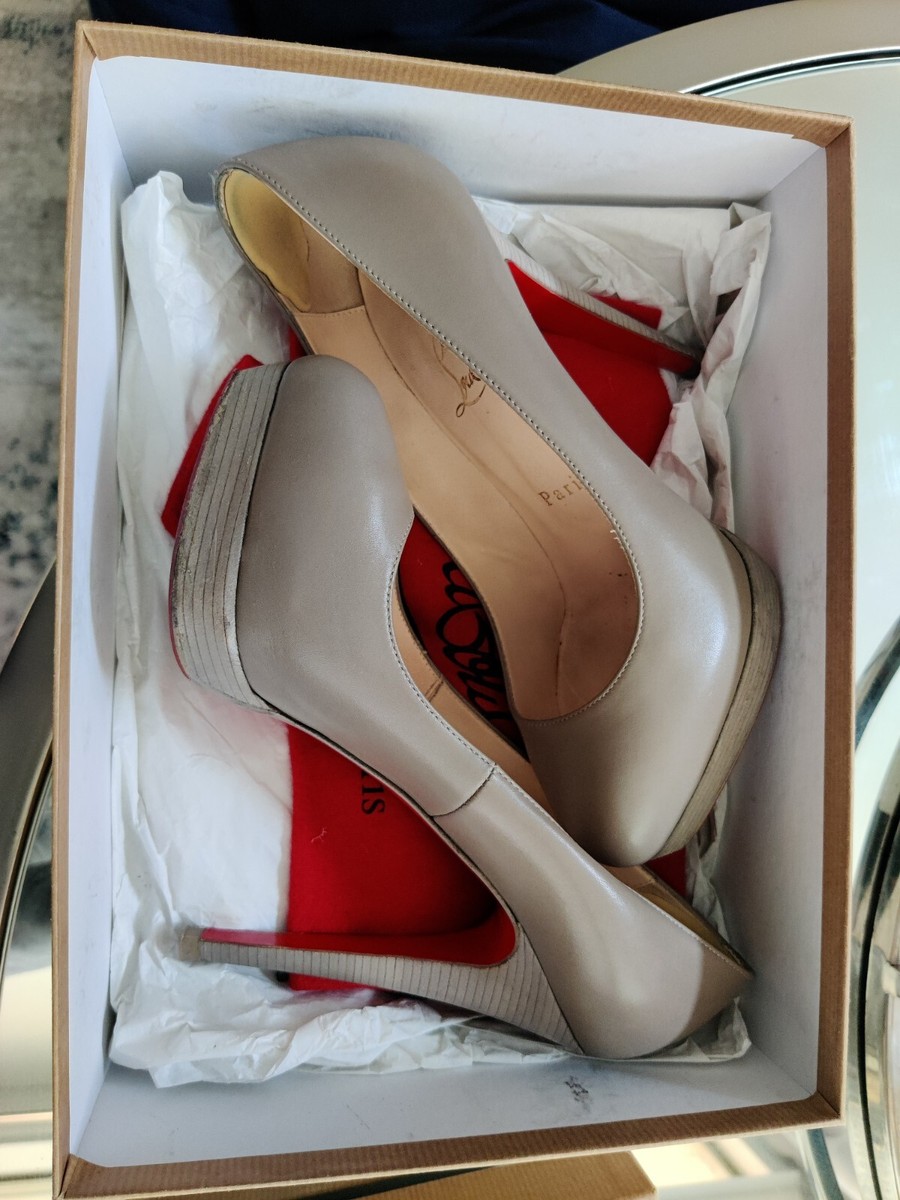 Christian Louboutin Alti Pump Heels US 7 Euro 37.5 Taupe