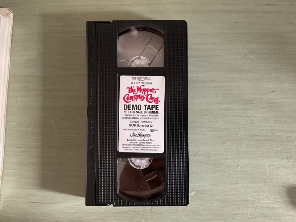 The Muppets Christmas Carol 1993 VHS Demo Tape in Clamshell, Rare, HTF, Collect - Image 3 of 3