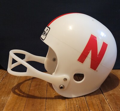 buy nfl football helmets NFL Football Mini Helmet 1.5 Pick Your Favorite Team! 1.5" NFL Collectible  Size