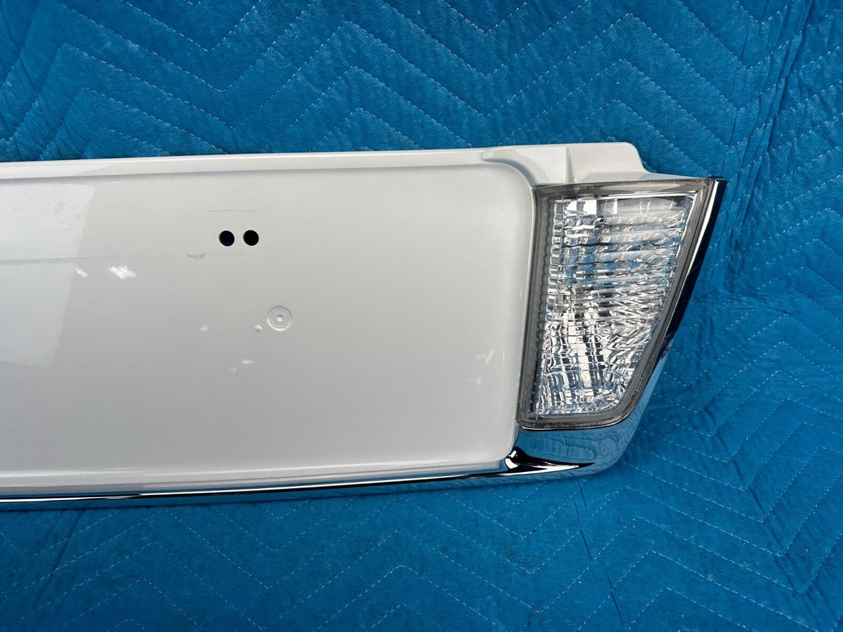 Lexus LX570 Rear Gate License Housing Trim Panel w/Lamps White:077