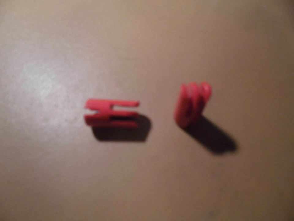 Lego Figur 70er Homemaker 2x Arm rot 3613 Glied Gelenk 3 Finger Kugelloch fa35 - Bild 2 von 2