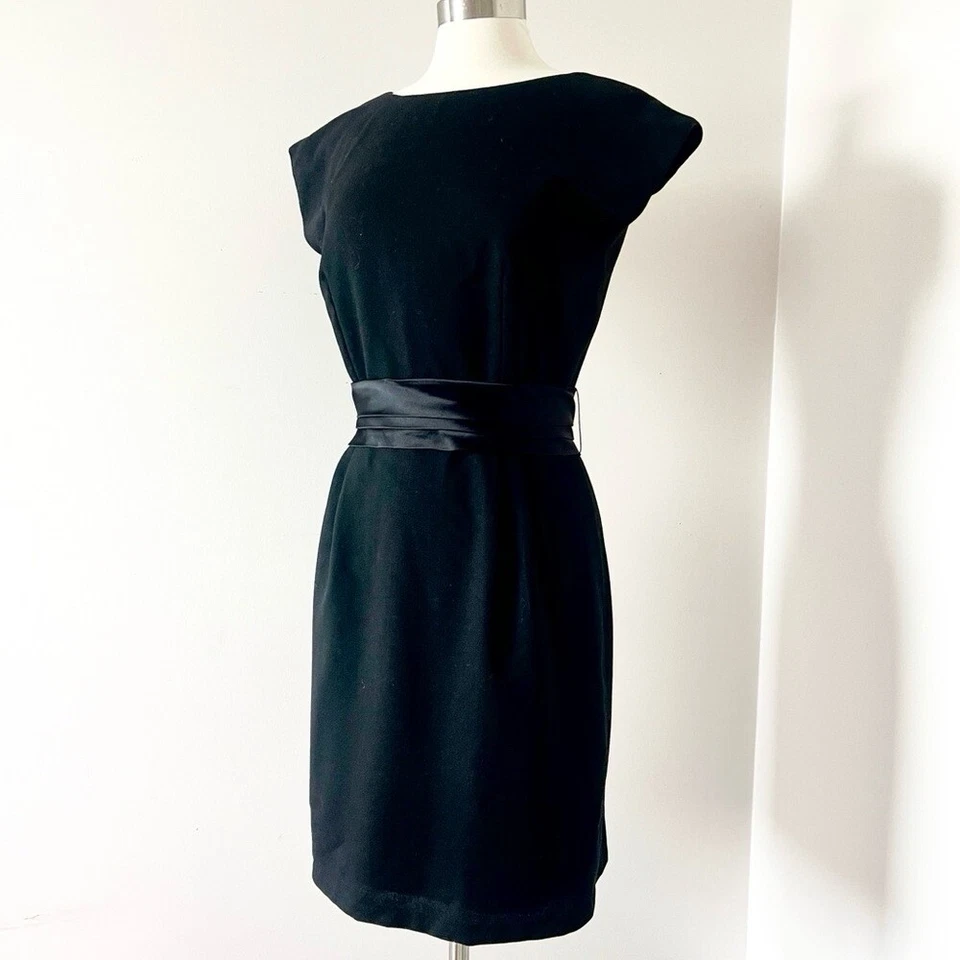 Vintage 80s Ralph Lauren Low Back Wool Little Black Dress LBD Cocktail Size 10 - Image 3 of 4