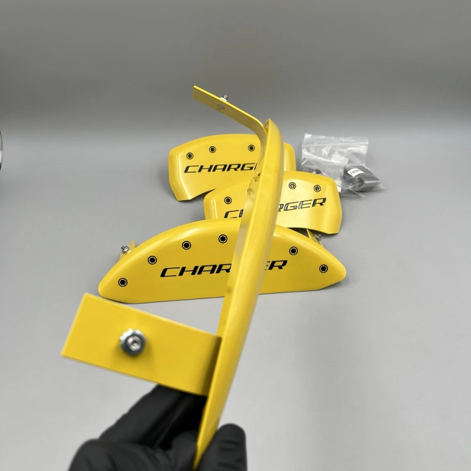 Cubiertas de pinza de freno MGP Dodge Charger 2011-2023 amarillo/negro - 12162SCHBYL Foto 4 de 4