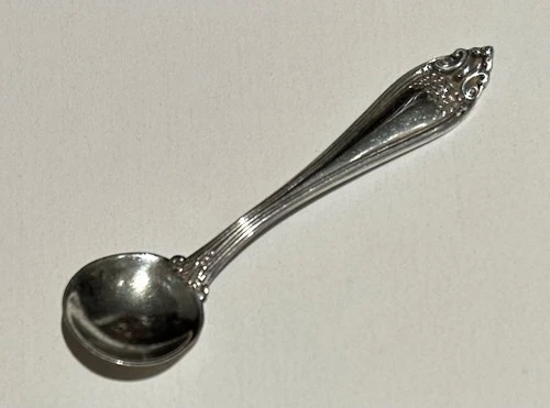 Antique International Sterling Florence Individual Salt Spoon s 2 1/4”