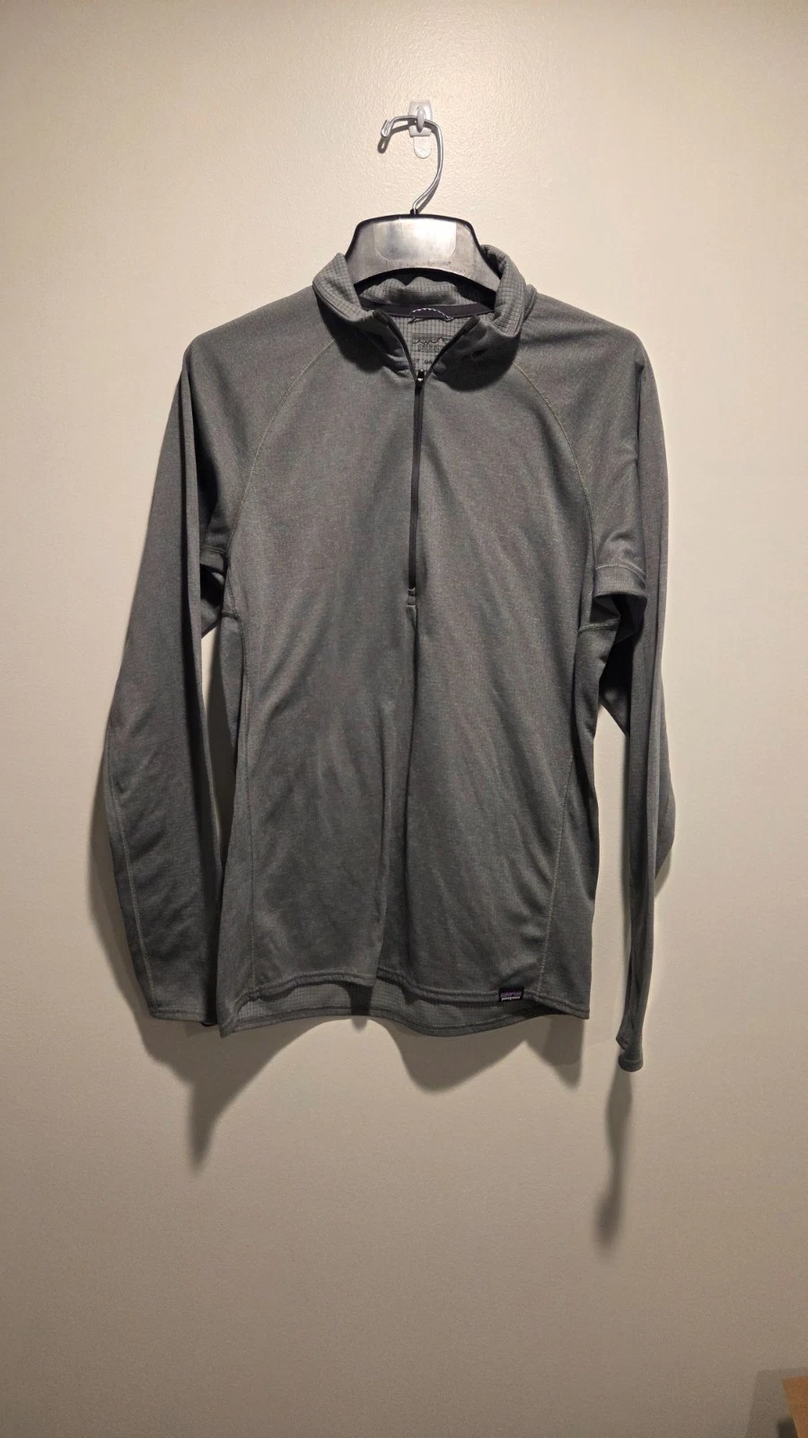 Patagonia Womens Small Gray Capilene 3 M/S Base Layer